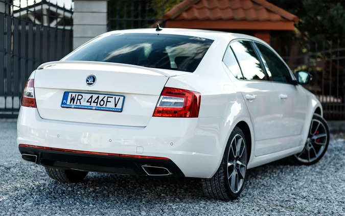 Skoda Octavia cena 64900 przebieg: 224000, rok produkcji 2016 z Borne Sulinowo małe 704